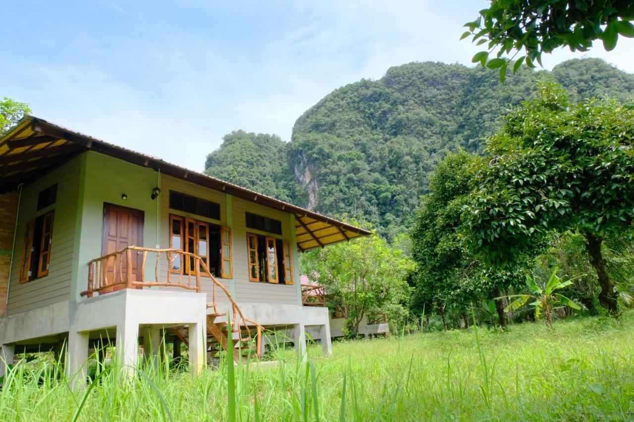 Monkey Mansion - Jungalows & Tours Khao Sok National Park ภายนอก รูปภาพ