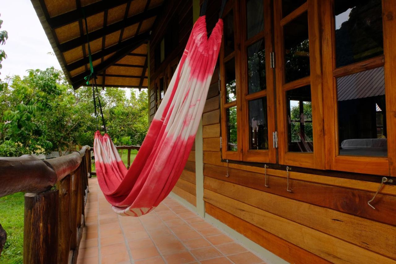 Monkey Mansion - Jungalows & Tours Khao Sok National Park ภายนอก รูปภาพ