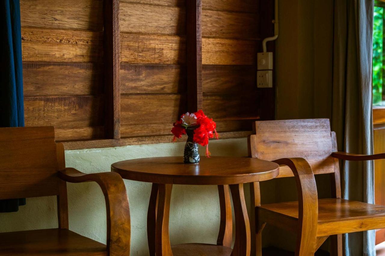 Monkey Mansion - Jungalows & Tours Khao Sok National Park ภายนอก รูปภาพ